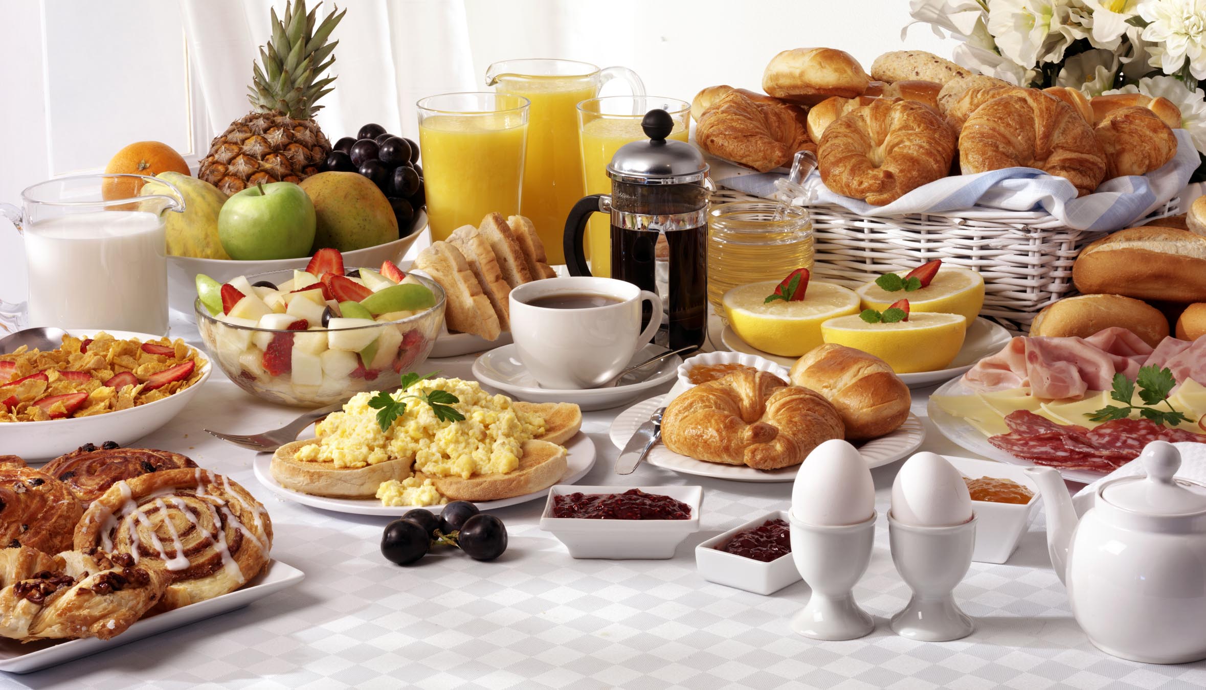 breakfast buffet spread